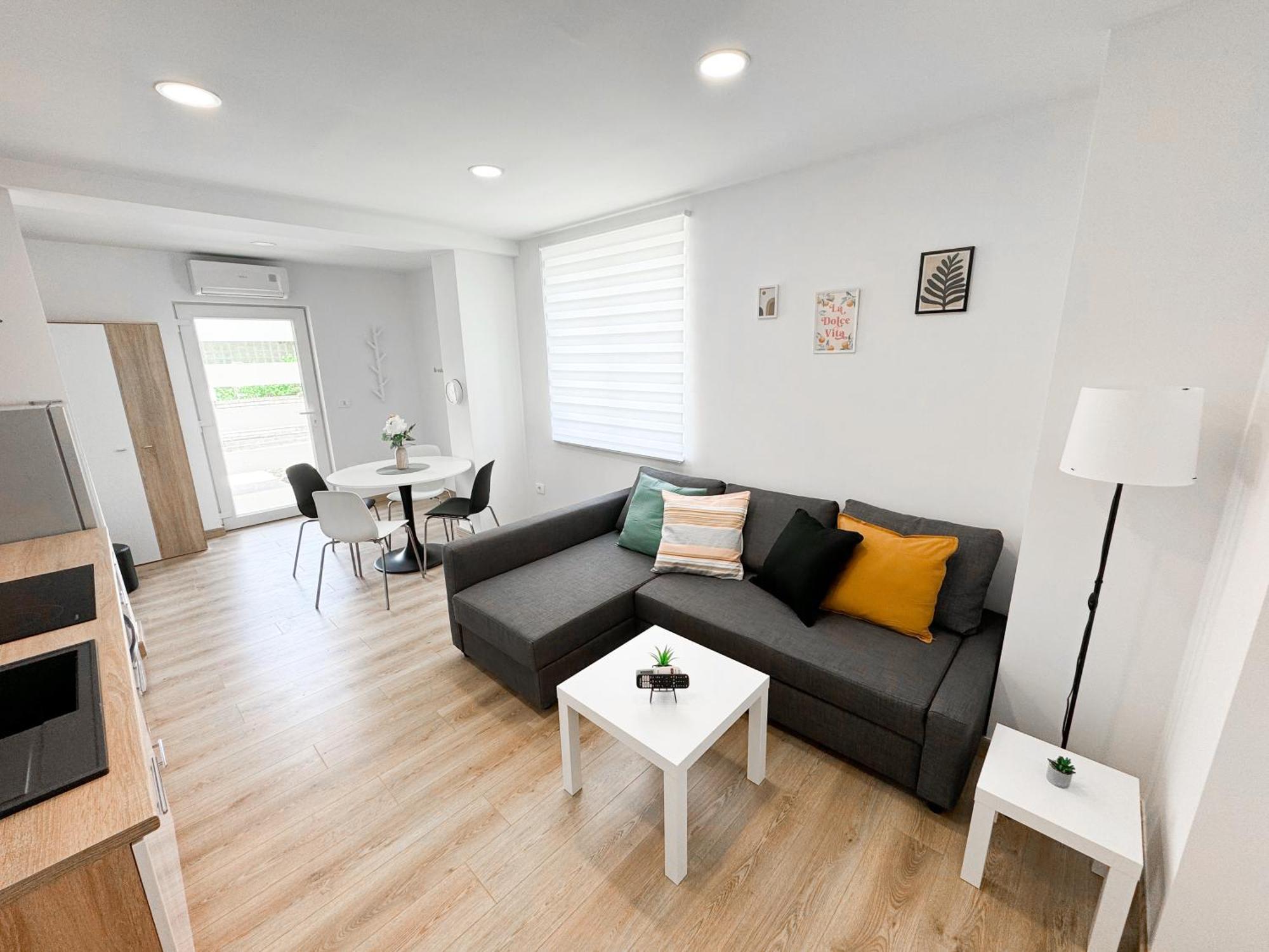 The Pinot'S Apartments Копер Экстерьер фото