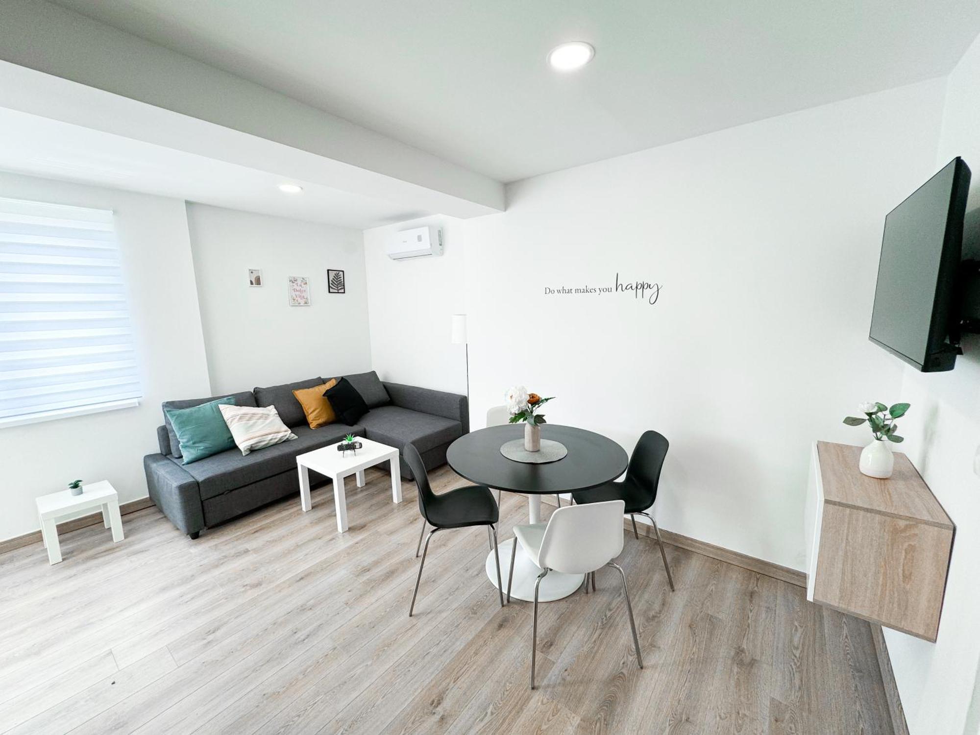 The Pinot'S Apartments Копер Экстерьер фото