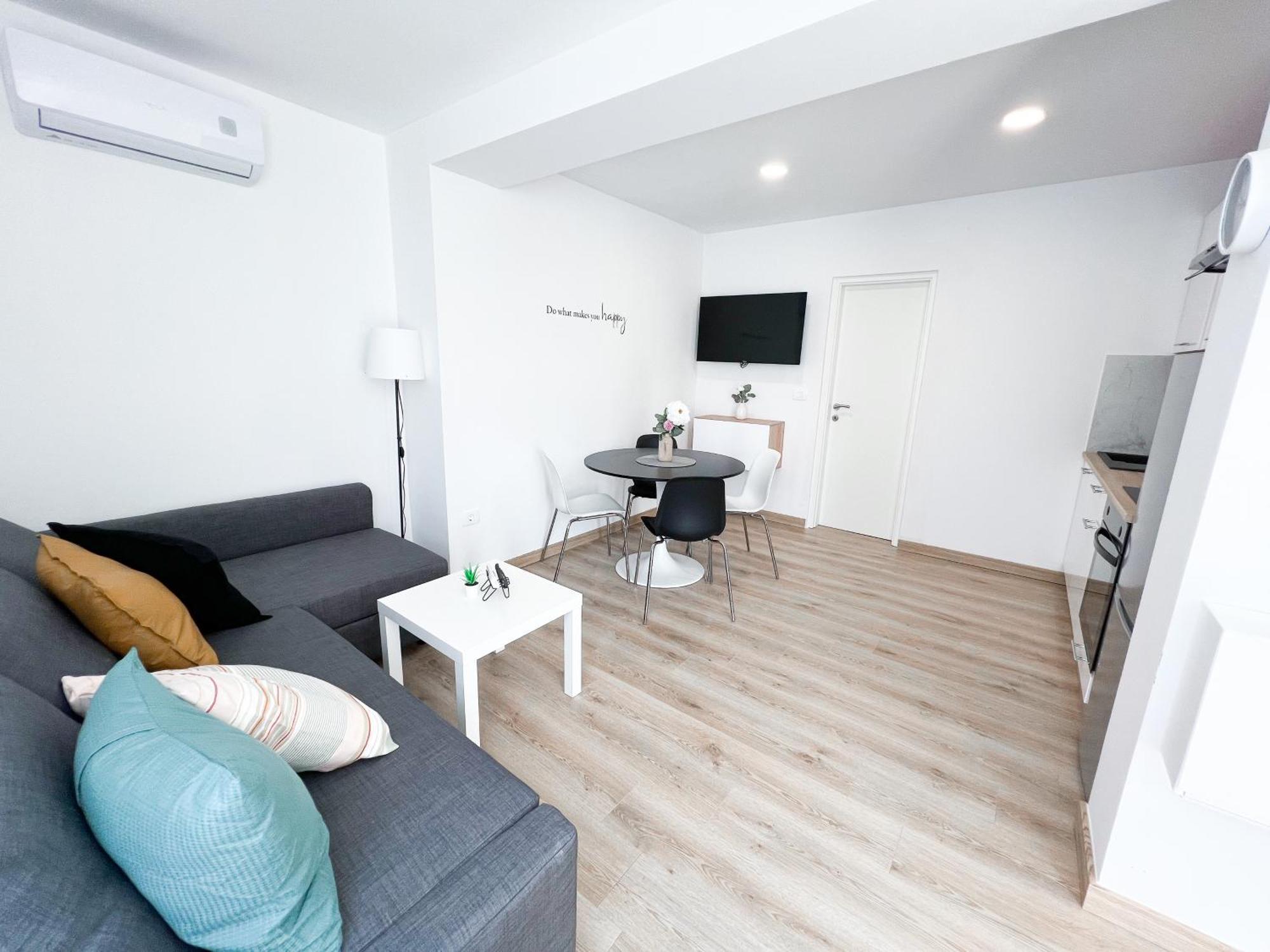 The Pinot'S Apartments Копер Экстерьер фото